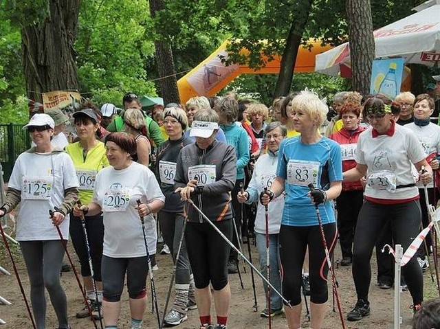 W ubiegłym roku udział w zawodach wzięło 300 osób miłośników spacerów z kijakmi