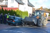 Lębork. Uciekał Fordem przed policją, zderzył się z koparką. Nowe fakty 