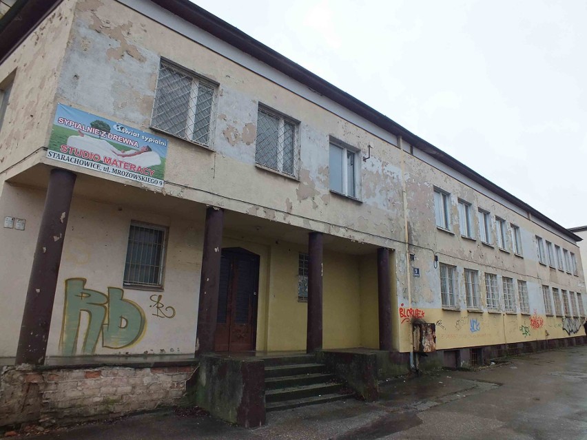 Mieszkania i lokale usługowe w sprzedanym budynku dawnego Starostwa Powiatowego i dawnej Szkoły Muzycznej w Starachowicach (ZDJĘCIA)