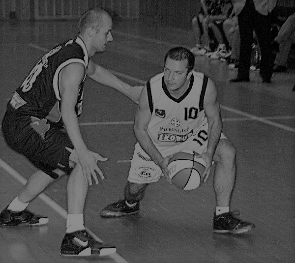 Nie żyje Maciej Bielak, były koszykarz Siarki Tarnobrzeg. Miał 43 lata, pogrzeb odbędzie się 23 marca w Lublinie (AKTUALIZACJA, ZDJĘCIA)