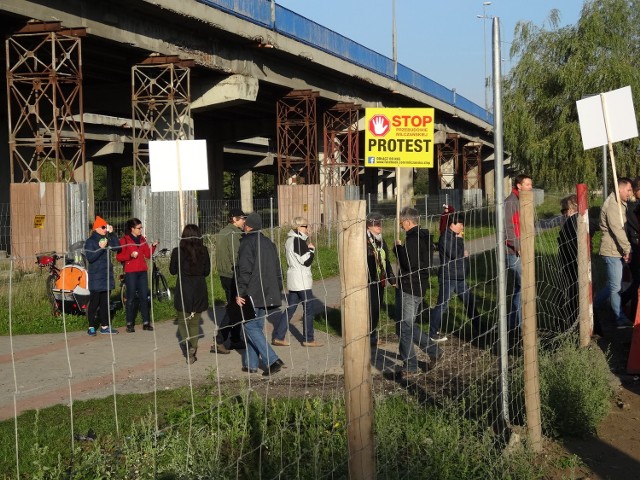 Mieszkańcy wielokrotnie protestowali przeciwko przebudowie ul. Milczańskiej
