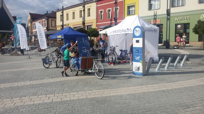 Jaworzno: Testy rowerów miejskich na rynku [ZDJĘCIA]