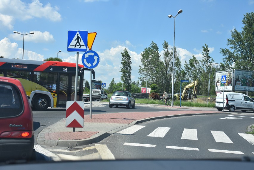 Zamknięto wiadukt na DK 44 w Oświęcimiu. Cały ruch idzie przez Chełmek i Babice