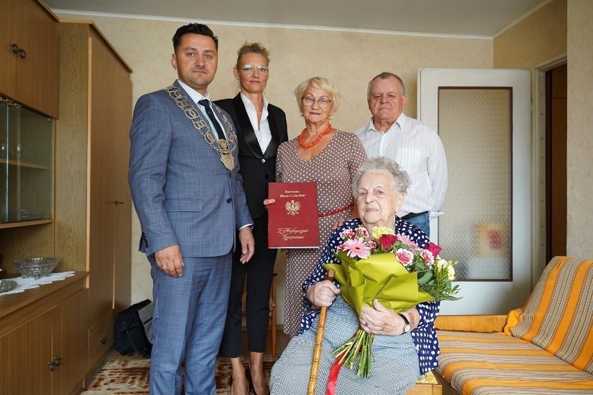 Najstarsza mieszkanka Człuchowa. Pani Stanisława skończyła 99 lat, już planuje 100 urodziny!