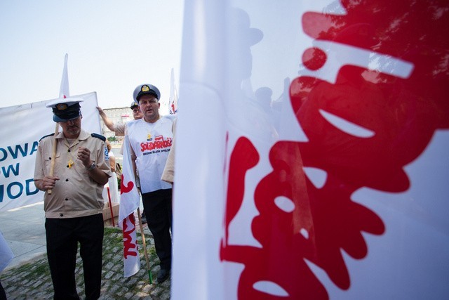 Protest na Odrze: Pracownicy RZGW chcą 800 zł podwyżki (ZDJĘCIA)