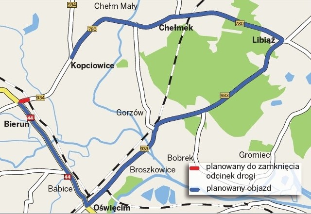 Objazd z Kopciowic do Bierunia poprowadzi przez Chełmek, Libiąż i Oświęcim. Są alternatywne możliwości dojazdu: przez Tychy, ale to dalej, i wąskimi lokalnymi drogami przez Goławiec i Górki