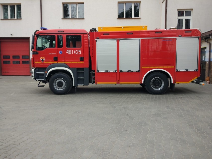 PSP w Sejnach zakupiło nowy wóz strażacki. Zastąpi wysłużone renault [ZDJĘCIA