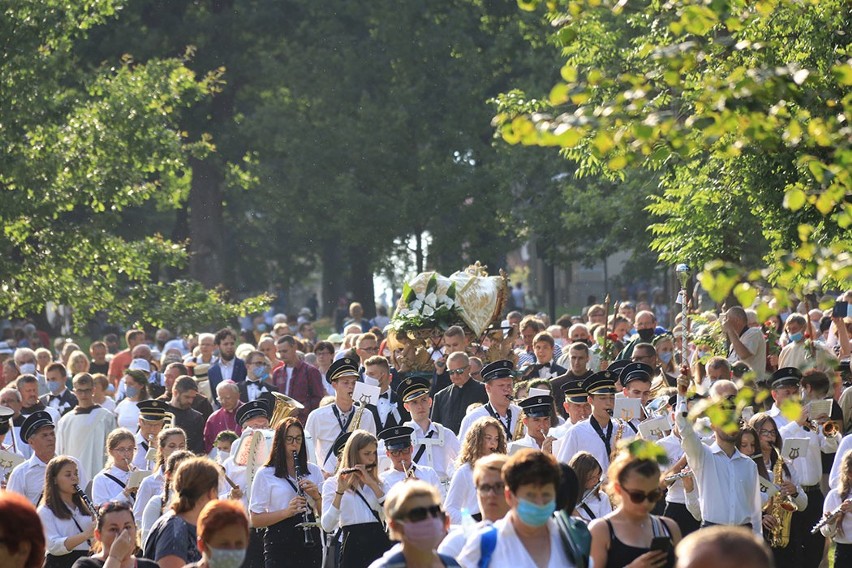 Kalwaria Zebrzydowska. Uroczystości Pogrzebu NMP w obecności...