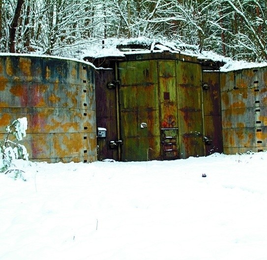 W tych silosach w Podborsku koło Białogardu Rosjanie składowali broń atomową. Dziś w pobliżu znajduje się zakład karny.