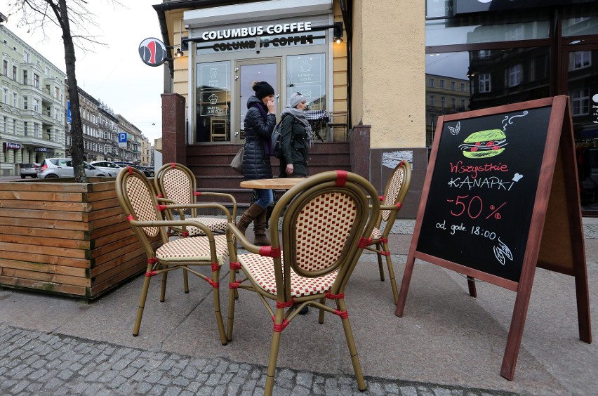 Fryga wróciła na plac Zamenhofa. Jako kawiarnia