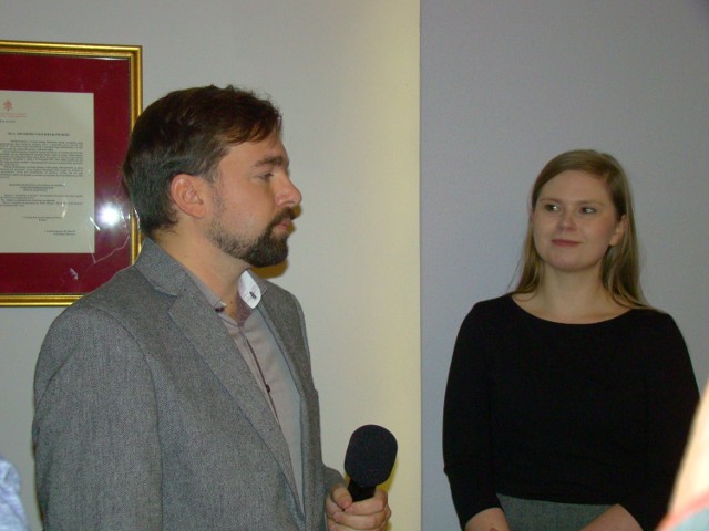 Burmistrz Wadowic Mateusz Klinowski i jego zastępczyni Ewa Całus, która prawdopodobnie do końca stycznia pracować będzie bez umowy i pensji. Choć w urzędzie jest codziennie