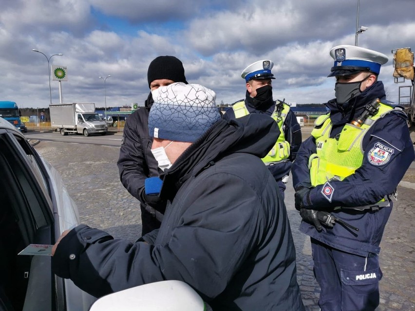 Dzień Kobiet z białostocką policją i WORD-em. Panie zamiast...