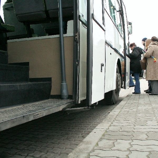 W Świeciu niepełnosprawni nie mają  łatwego życia. Wystarczy spojrzeć na  autobusy miejskie.