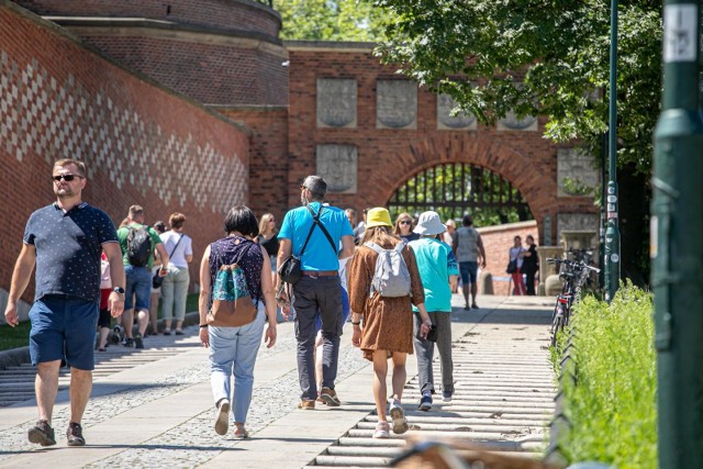 Ruch turystyczny w Krakowie w 2020 roku praktycznie zamarł. Czy kiedyś powróci do czasów przedpandemicznych? Ma temu pomóc polityka turystyczna miasta na lata 2021-2028