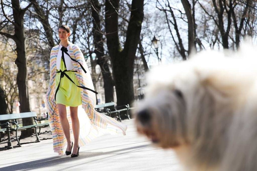 Cracow Fashion Week. Na Plantach odbył się niezwykły pokaz mody [ZDJĘCIA]