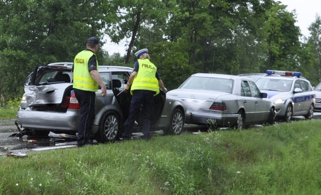 Wypadek na trasie Pisz - Jeże: Karambol czterech aut