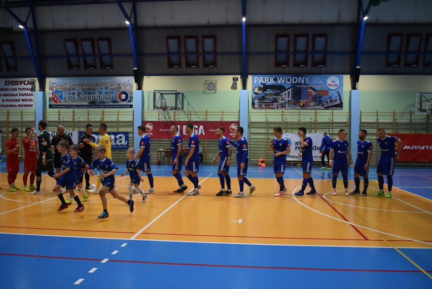 GKS Ekom Invex Remedies Nowiny lepszy od Maxfarbexu Futsal Busko-Zdrój w futsalowych derbach województwa [ZDJĘCIA]