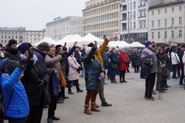 6 marca o godz. 11:30 rozpoczął się na placu Wolności w Poznaniu 29. Kaziuk Wileński. Na kiermaszu można znaleźć m.in. cepeliny, serca kaziukowe, palmy i różne wyroby rękodzieła. Przejdź do kolejnego zdjęcia --->