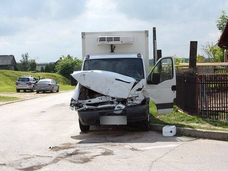 Topczewo: Wypadek: Zderzenie dwóch iveco (zdjęcia)