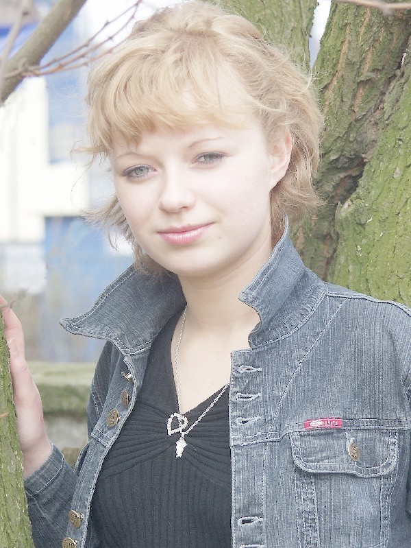 Anna Suchomska, lat 17