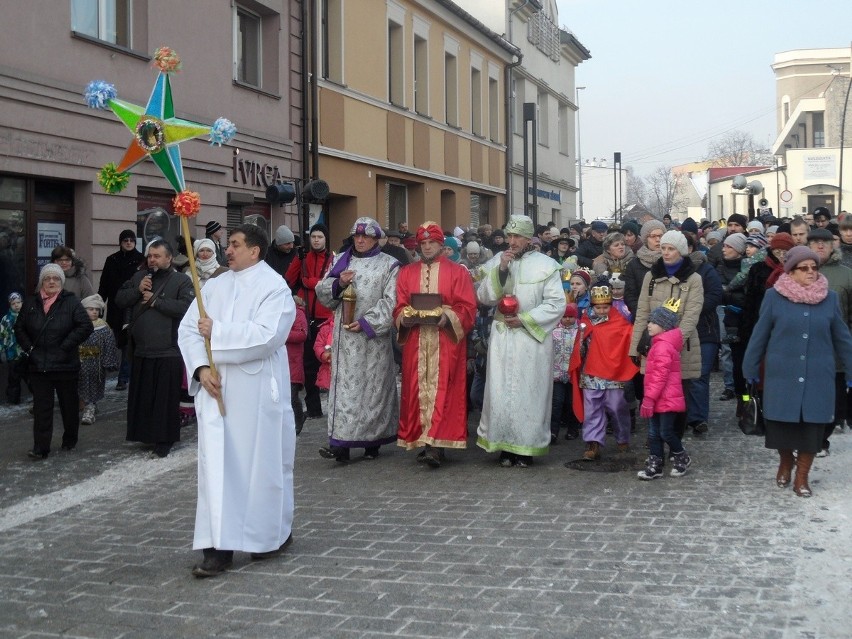 Jaworzno: orszak Trzech Króli na rynku. Nie było Świętej Rodziny... [ZDJĘCIA]