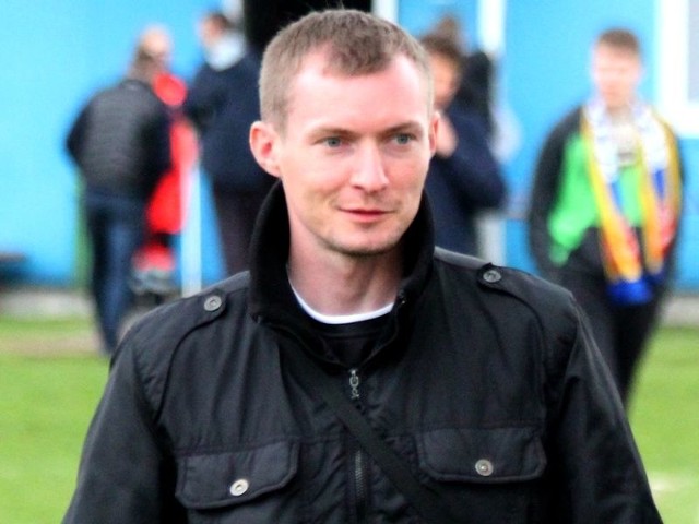 30-letni szkoleniowiec Łukasz Załęski objął stery w ostrołęckiej Koronie.
