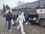 Bezdomni ze schroniska w Grudziądzu mają w środę wrócić z izolatorium w Ciechocinku. 45. mężczyzn było zarażonych koronawirusem