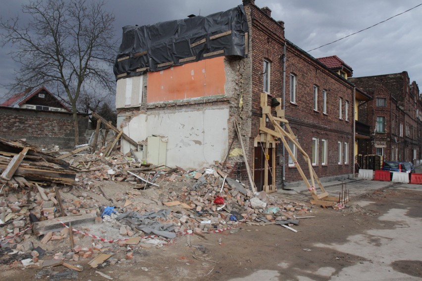Przyczyny wybuchu w kamienicy w Sosnowcu wciąż nieznane. Prokuratura czeka na biegłych