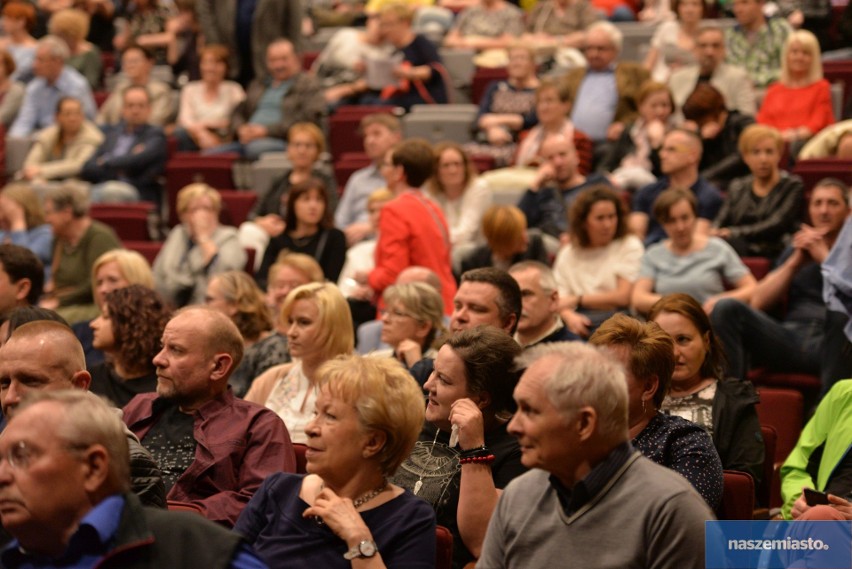 Koncert Macieja Maleńczuka oglądała pełna sala widzów w...