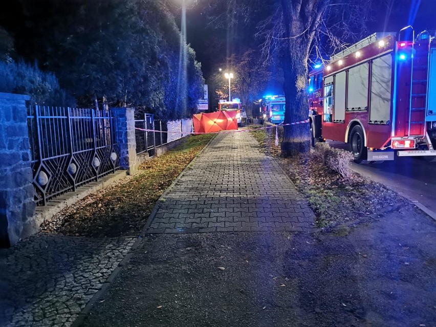 Koszmarny wypadek w Jasienicy. Kierowca przejechał mężczynę...
