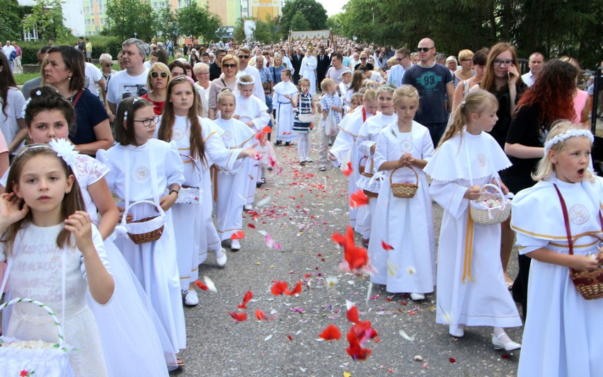 Ulicami Osiedla Stzremięcin w Grudziądzu setki wiernych...