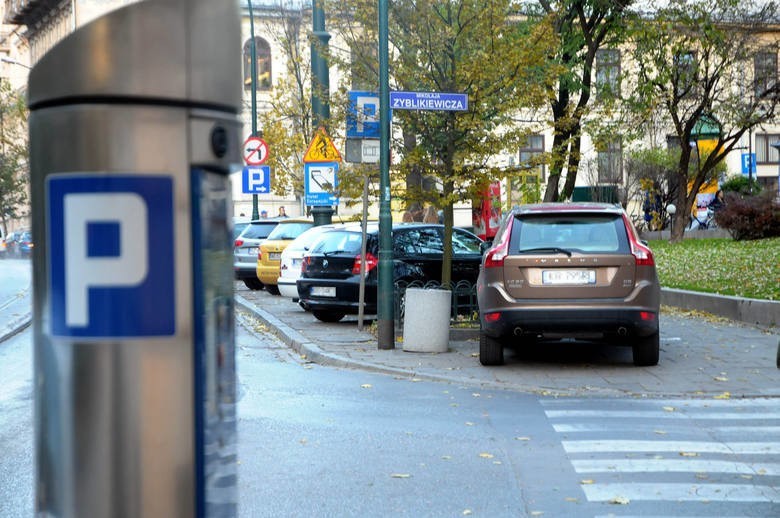 Wielka korekta krakowskich miejsc parkingowych