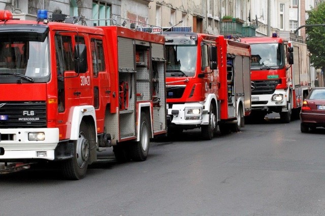 Na miejsce przybyło 14 zastępów straży