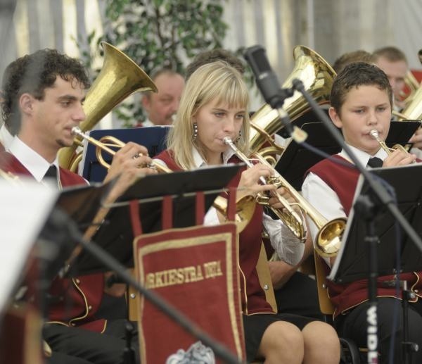 Orkiestra z Prószkowa łączy 46 lat tradycji z młodością.