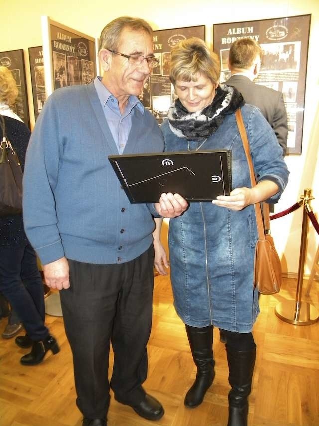 Uwiecznione na starych fotografiach dzieje szubińskich rodzin można podziwiać w galerii muzeum