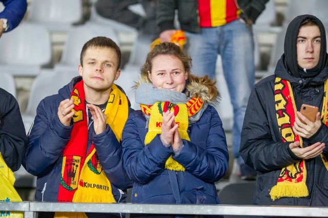 Kibice wracają na stadiony, również na Suzuki Arenę, gdzie mecze rozgrywa Korona Kielce.