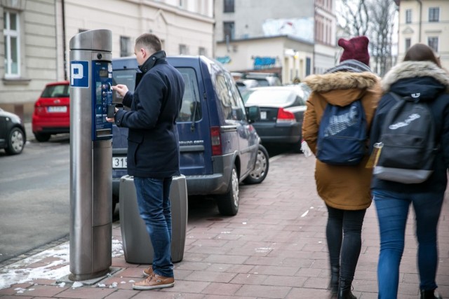 Nowe parkomaty pojawią się m.in. na Zabłociu i os. Podwawelskim