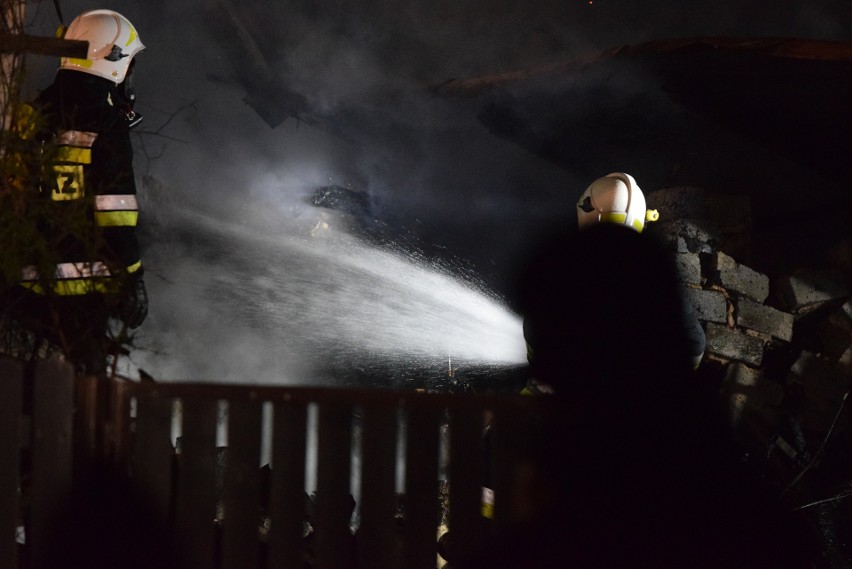 Wybuch gazu w Szczyrku: Przyczyną mogło być uszkodzenie gazociągu. Trwa akcja ratownicza. Pod gruzami może być 8 osób