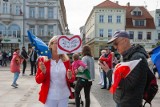 Zwolennicy opozycji zamanifestowali na Starym Rynku w Bydgoszczy - zdjęcia