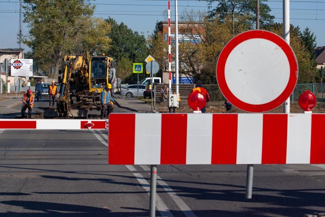 Jak poinformowała firma Trakcja PRKiL S.A.  23 października zostanie zamknięty przejazd kolejowy na ul. Inwalidów. Utrudnienia mają potrwać do 29 października. Czytaj dalej >>Piraci drogowi w regionie. Niemal doprowadzili do tragedii!  [wideo - program Stop Agresji Drogowej 4]