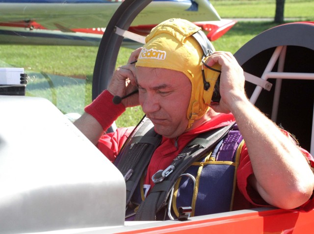 Robert Kowalik zajął trzynaste miejsce w programie nieznanym mistrzostw świata w akrobacji samolotowej.