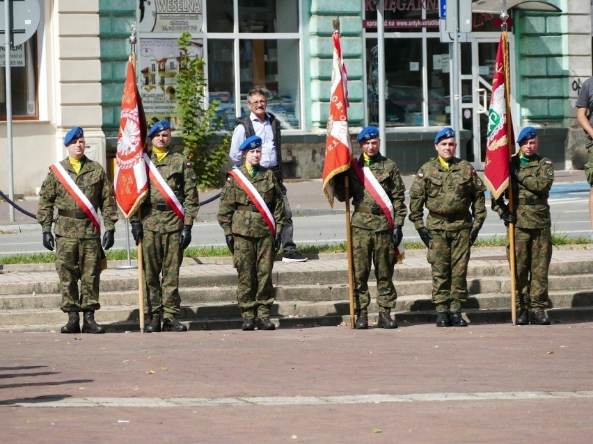 Koszalińskie uroczystości odbyły się na placu przed...