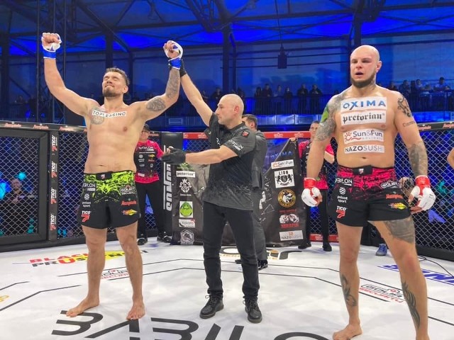 Łukasz Kulpa wygrał na gali Babilon MMA 27.