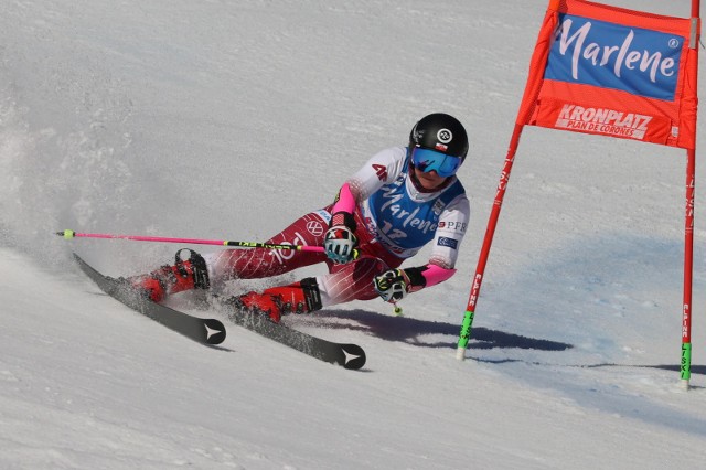 Maryna Gąsienica-Daniel podczas zawodów w Kronplatz.