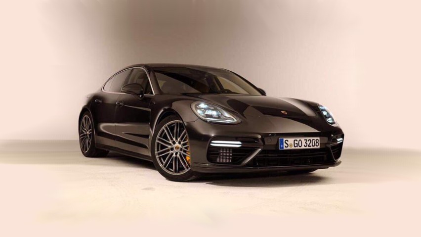 Porsche Panamera...