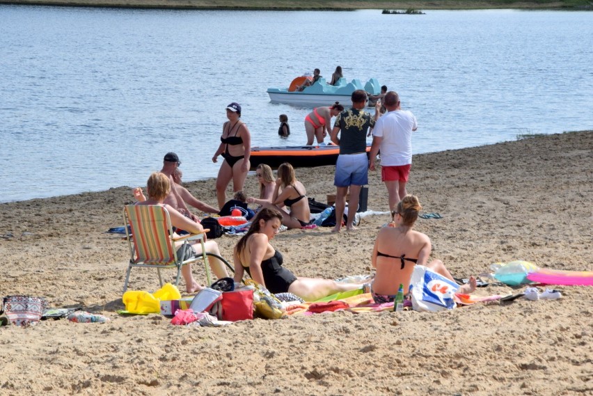 W sobotę 4 lipca nowe kąpielisko koło Radoszyce cieszyło się...