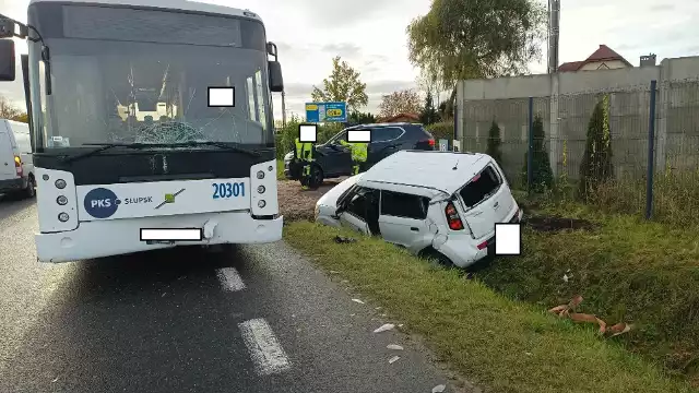 Kolizja autobusu PKS na drodze do Ustki. Nikomu nic się nie stało