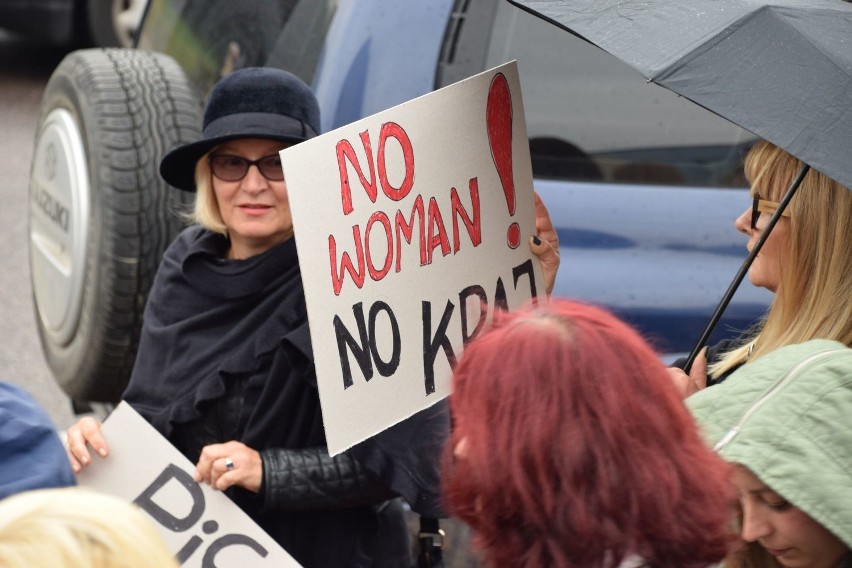 W Białymstoku odbył się Czarny Protest. Przeciwko...