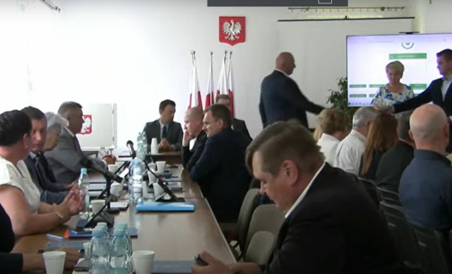 Pierwsze posiedzenie Rady Gminy Gniewoszów w nowej kadencji.