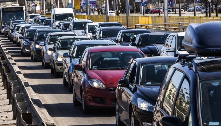 Motoryzacja w Polsce nigdy nie miała szczęścia do ludzi,...